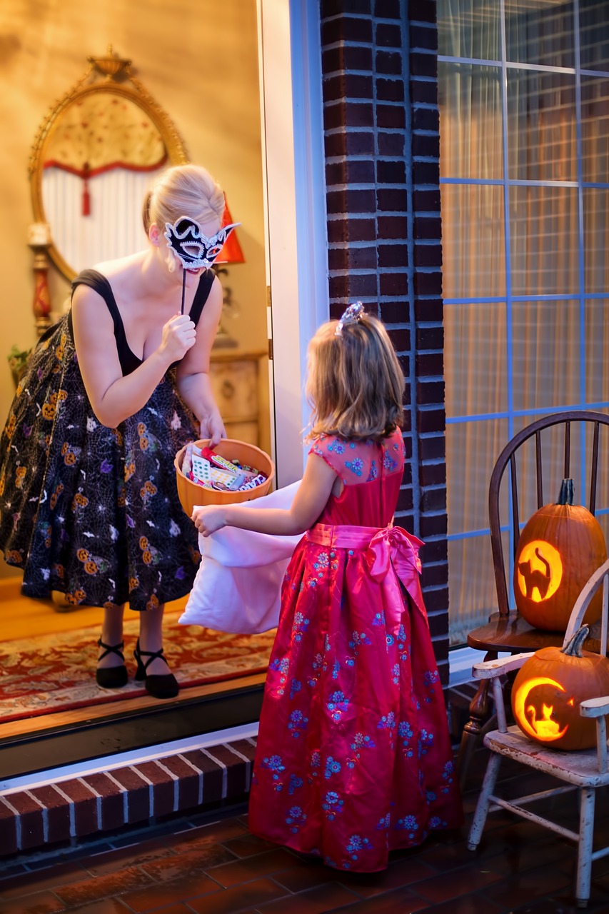 Your Guide to Fall Safety: From Halloween to Thanksgiving